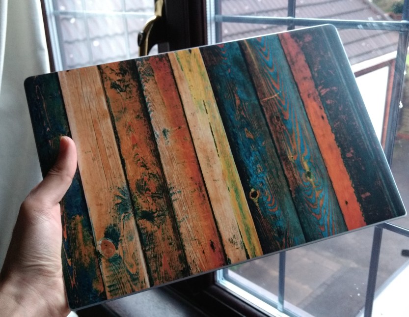 laptop-skin-wooden
